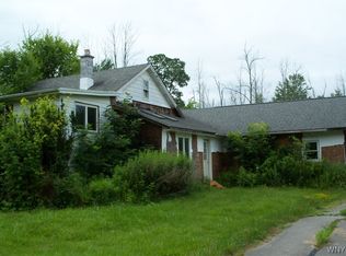 8090 Goodrich Rd, Clarence Center, NY 14032