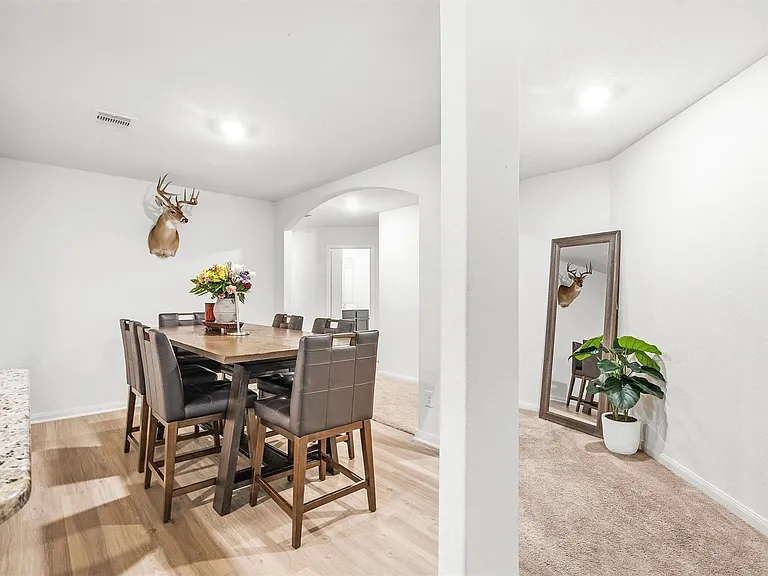 10619 Lost Maples Dr — Photo 14