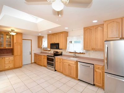 176 4th Ave, Holtsville, NY, 11742