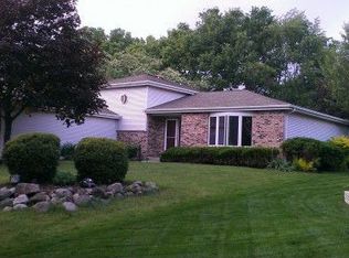 904 Ranchwood Dr, Shorewood, IL 60404