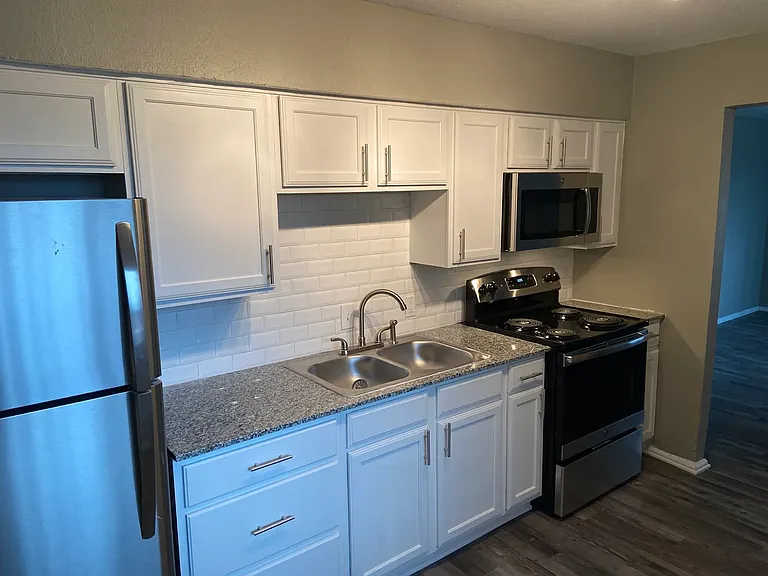3955 Mather Ct #12 — Photo 8