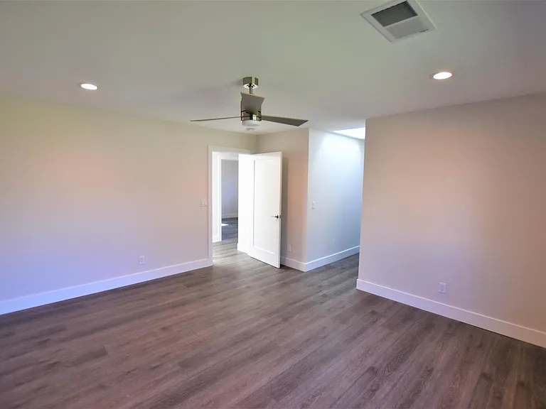 5189 Lassen Ave — Photo 21