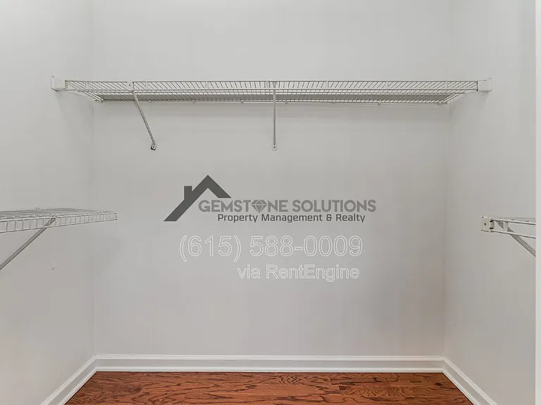 108 Meridian Ct — Photo 15