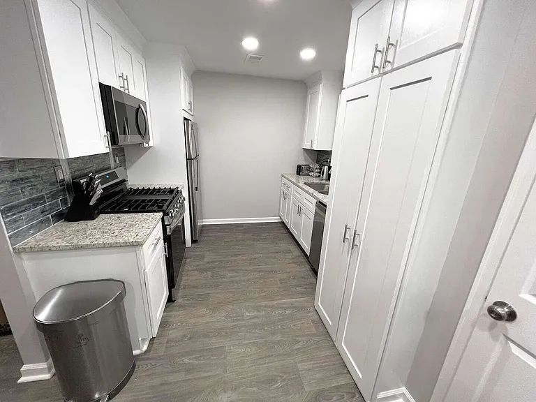 5569 Pine Gate Dr #2 — Photo 21