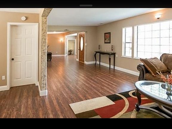 5th image of 8280 Sunset Ave