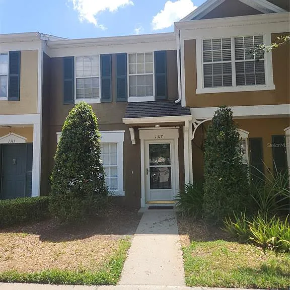 1317 Throckmorton Dr — Photo 1