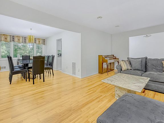 4th image of 20 Dolphin Road