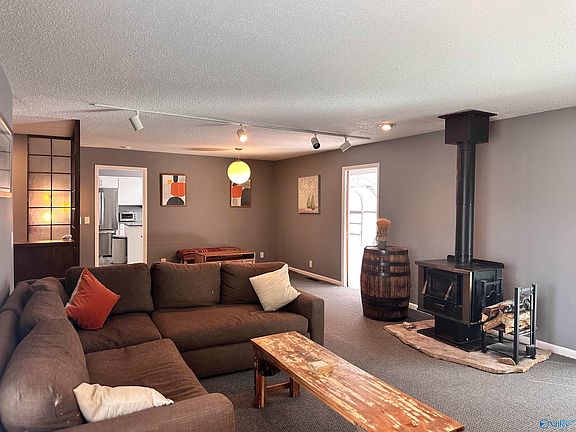 5th image of 701 Fagan Springs Dr SE