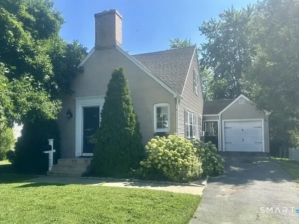 122 Overbrook Road, West Hartford, CT 06107