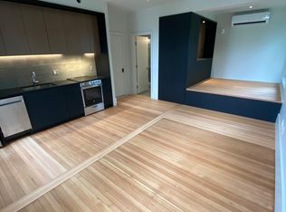 29 9th St #2E, Providence, RI 02906