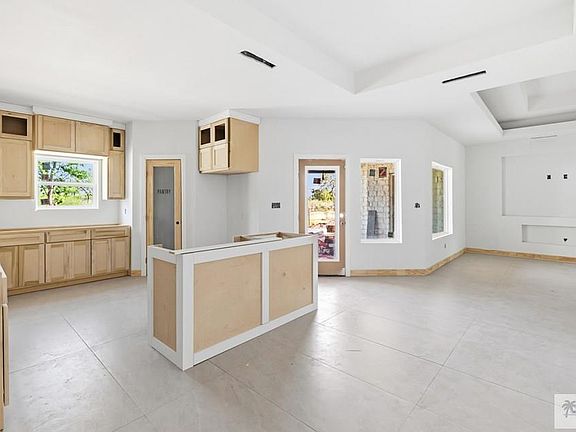 4th image of 5433 Tulip Ct