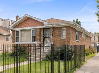 1301 N Latrobe Ave, Chicago, IL 60651