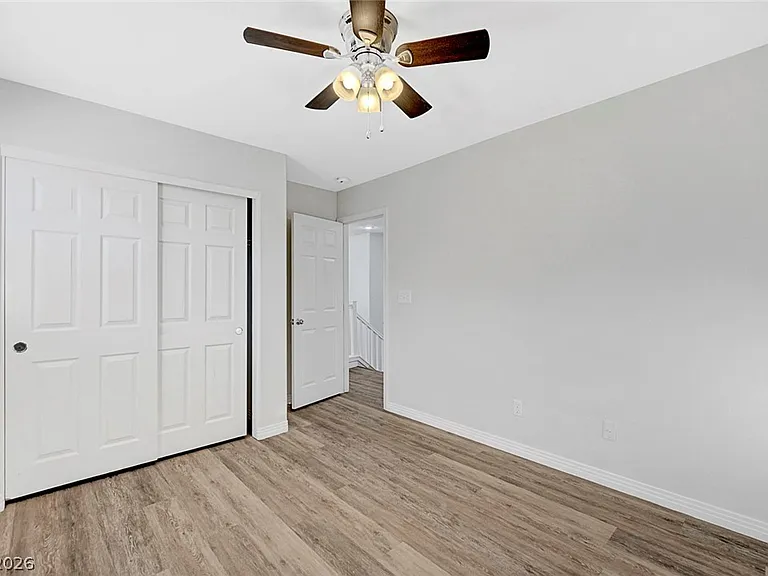514 Eresma St — Photo 17