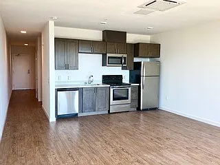 1836 Columbia Street — Photo 6