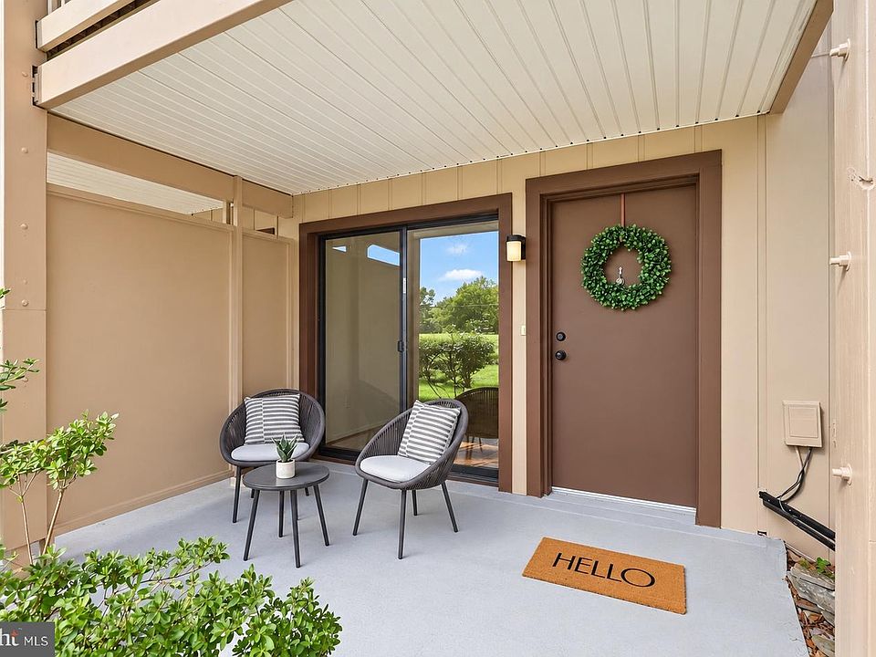 1st image of 5802 Royal Ridge Dr Unit I