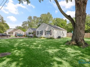 6564 Blossman Rd, Toledo, OH 43617