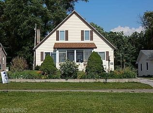 70333 Sunset Blvd, Union, MI 49130