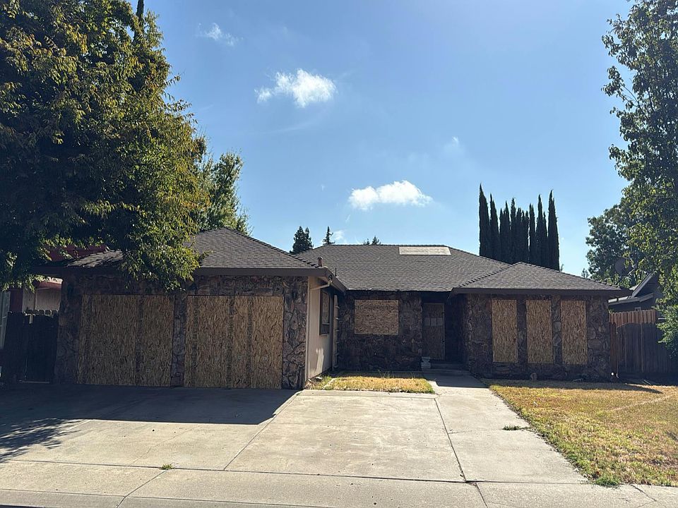 1st image of 1324 N Pointe Pl