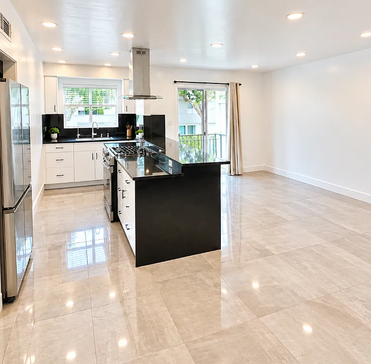 1000 Hancock Ave #6