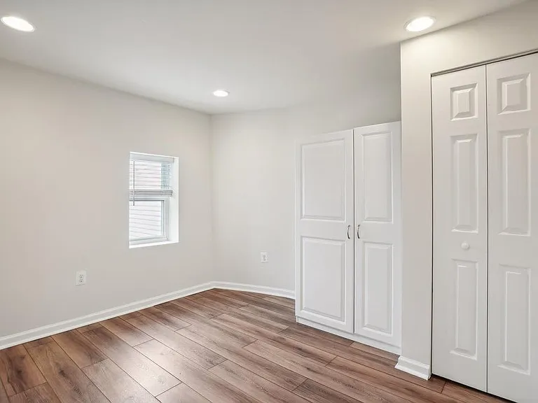 2241 Prout St SE — Photo 11