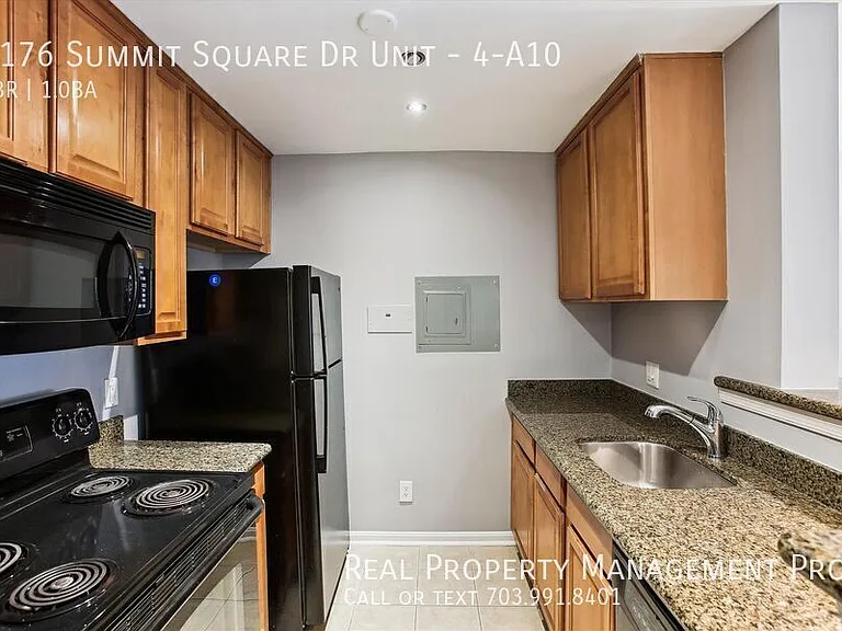 3176 Summit Square Dr #4-A10 — Photo 2