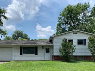 1005 N 16th St, Murphysboro, IL 62966