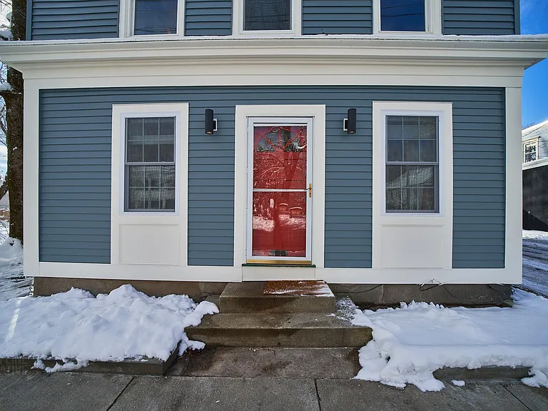 84 E Main St — Photo 11