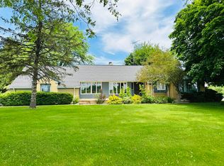 3292 W Pearl City Rd, Freeport, IL 61032