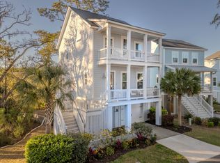 824 Forrest Dr, Daniel Island, SC 29492