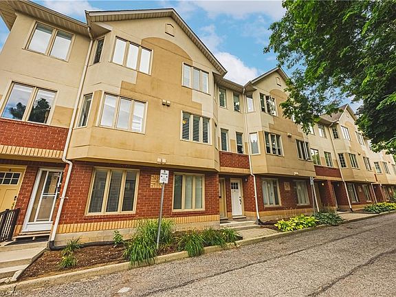 3rd image of 266 Limeridge Rd E #3