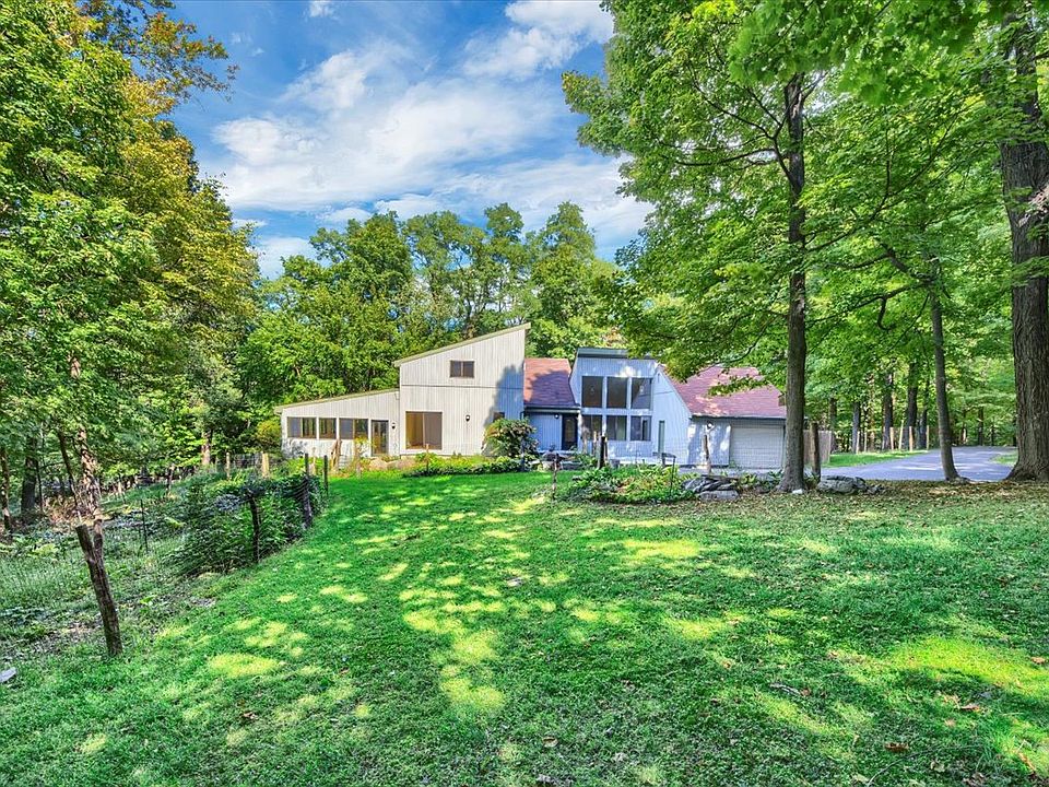 1st image of 76 Woodcock Mountain Dr