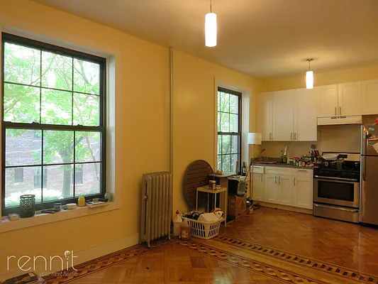 Rented by Rennit Inc. | media 35