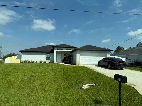 2710 28th St SW, Lehigh Acres, FL 33976