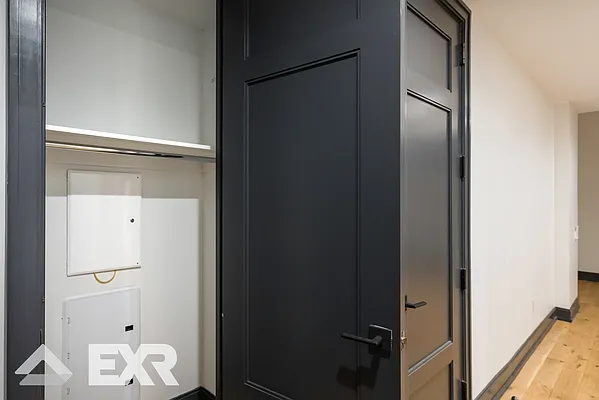 Rented by The KCI Group | media 7