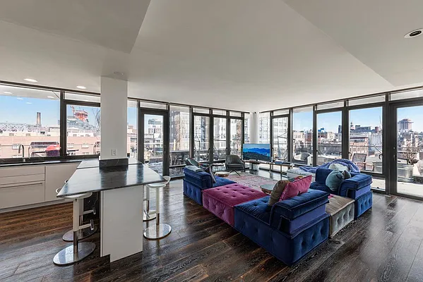 Sold by Nest Seekers International | media 25