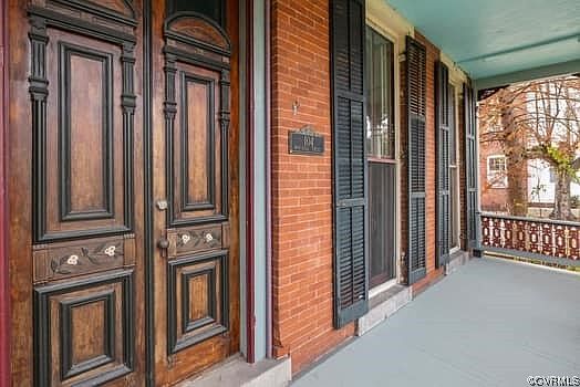 3rd image of 104 Marshall St