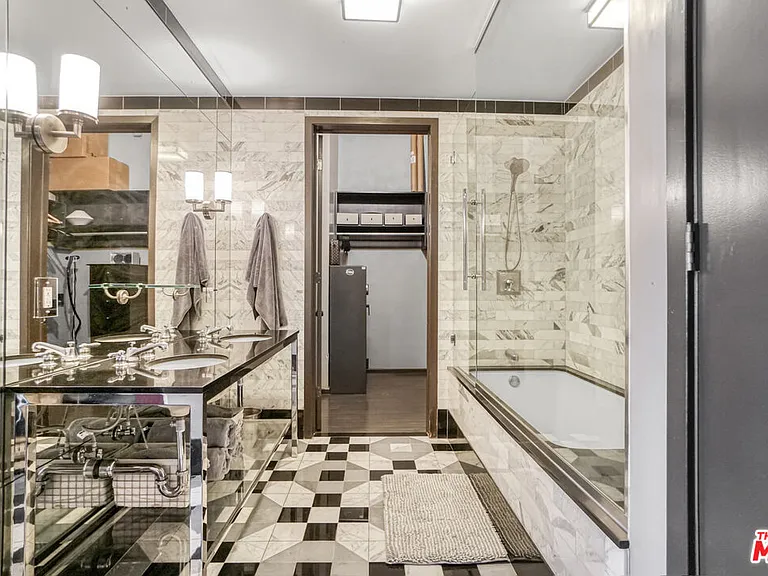 1645 Vine St #1007 — Photo 22