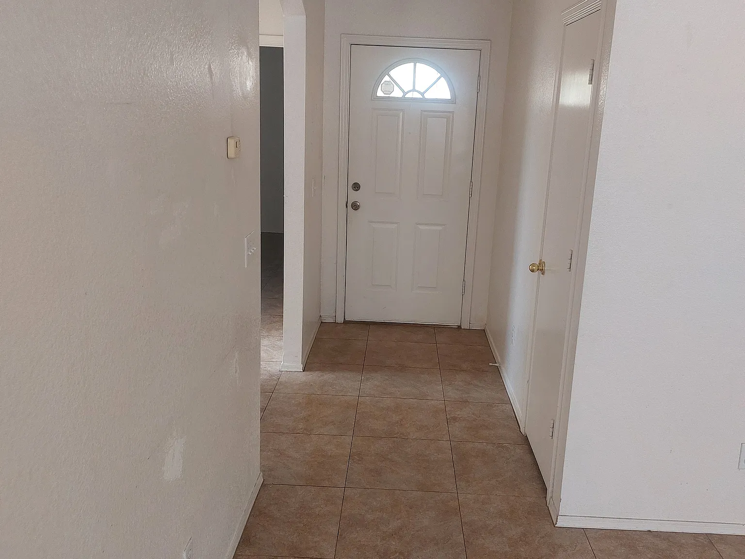 2 bed, 934 sqft, $1,850 — Photo 3