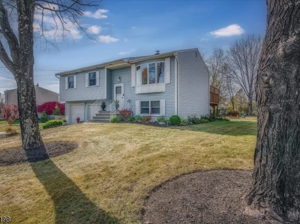 7 Terrace Dr, Andover Twp., NJ 07860