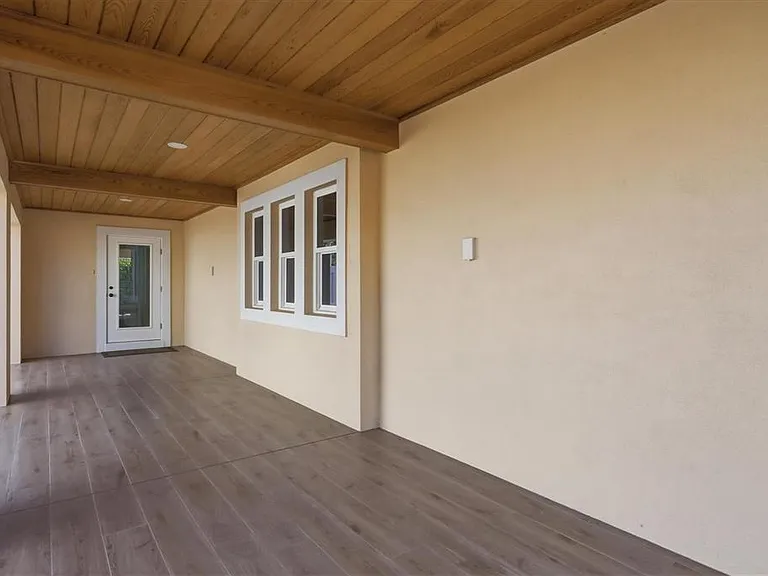 113 Aqua Ln — Photo 51