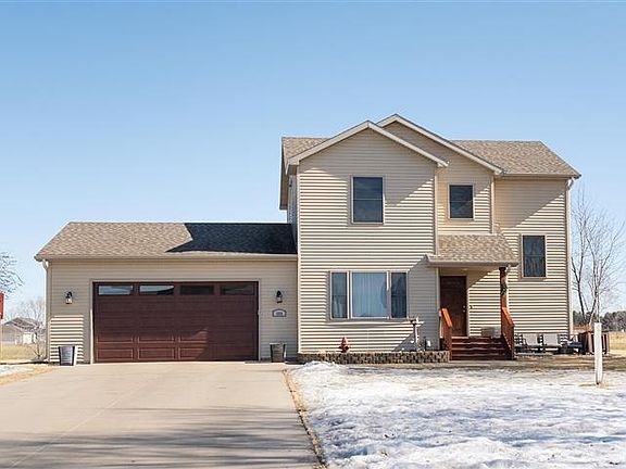 2nd image of 804 11th Ave SW