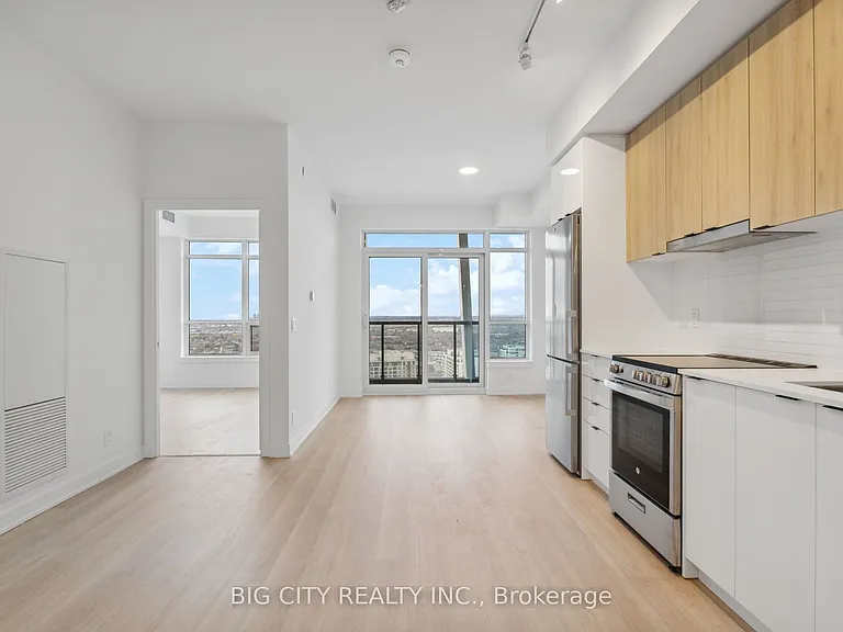 50 Upper Mall Way #2606 — Photo 7