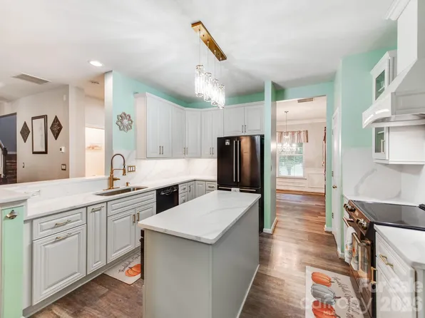 7313 Hannah Alexander Ln, Mint Hill, NC 28227