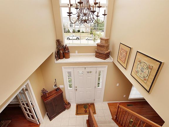 2nd image of 5343 Larkspur Ln
