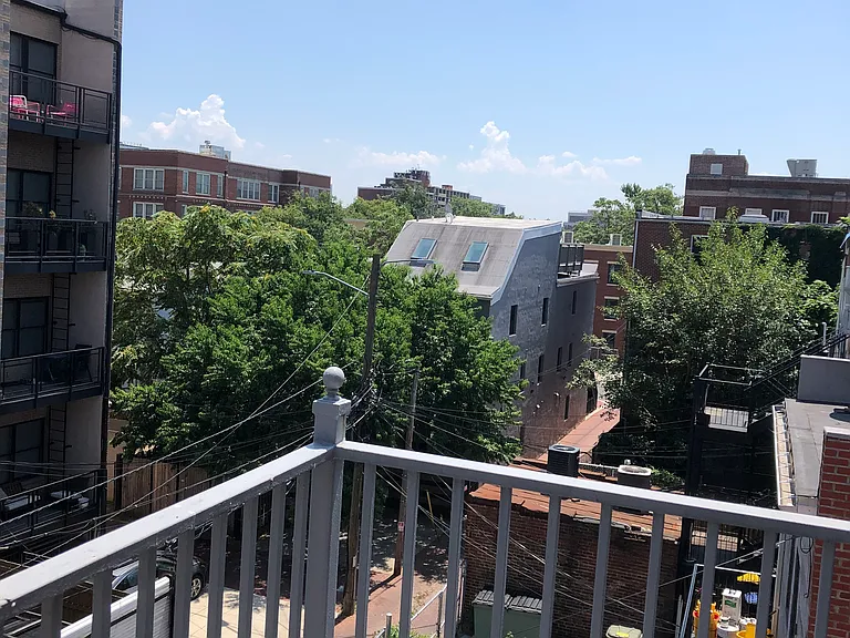 9th St NW — Photo 12