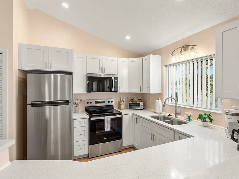740 A1a Beach Blvd #B — Photo 14