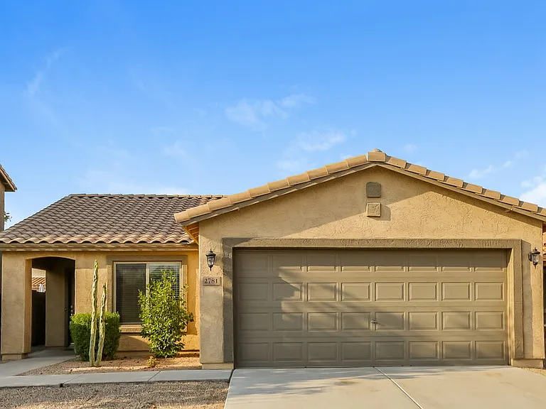 2781 W Mira Dr — Photo 1