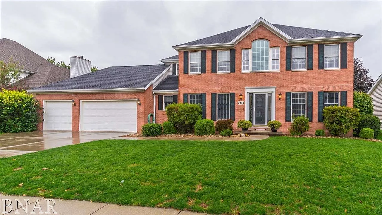 2404 Interlocken Dr photo 1