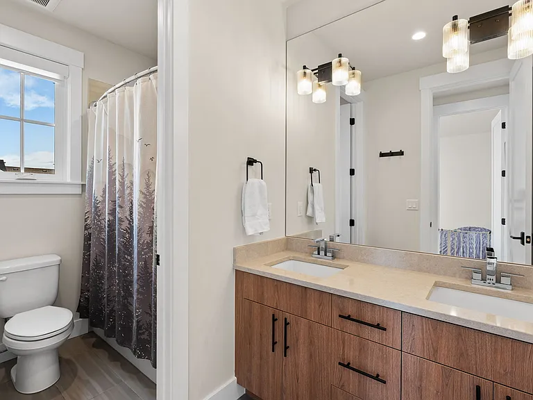 1503 Scotch Pine Ln — Photo 8