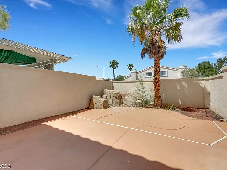 7989 Lisa Dawn Ave — Photo 6